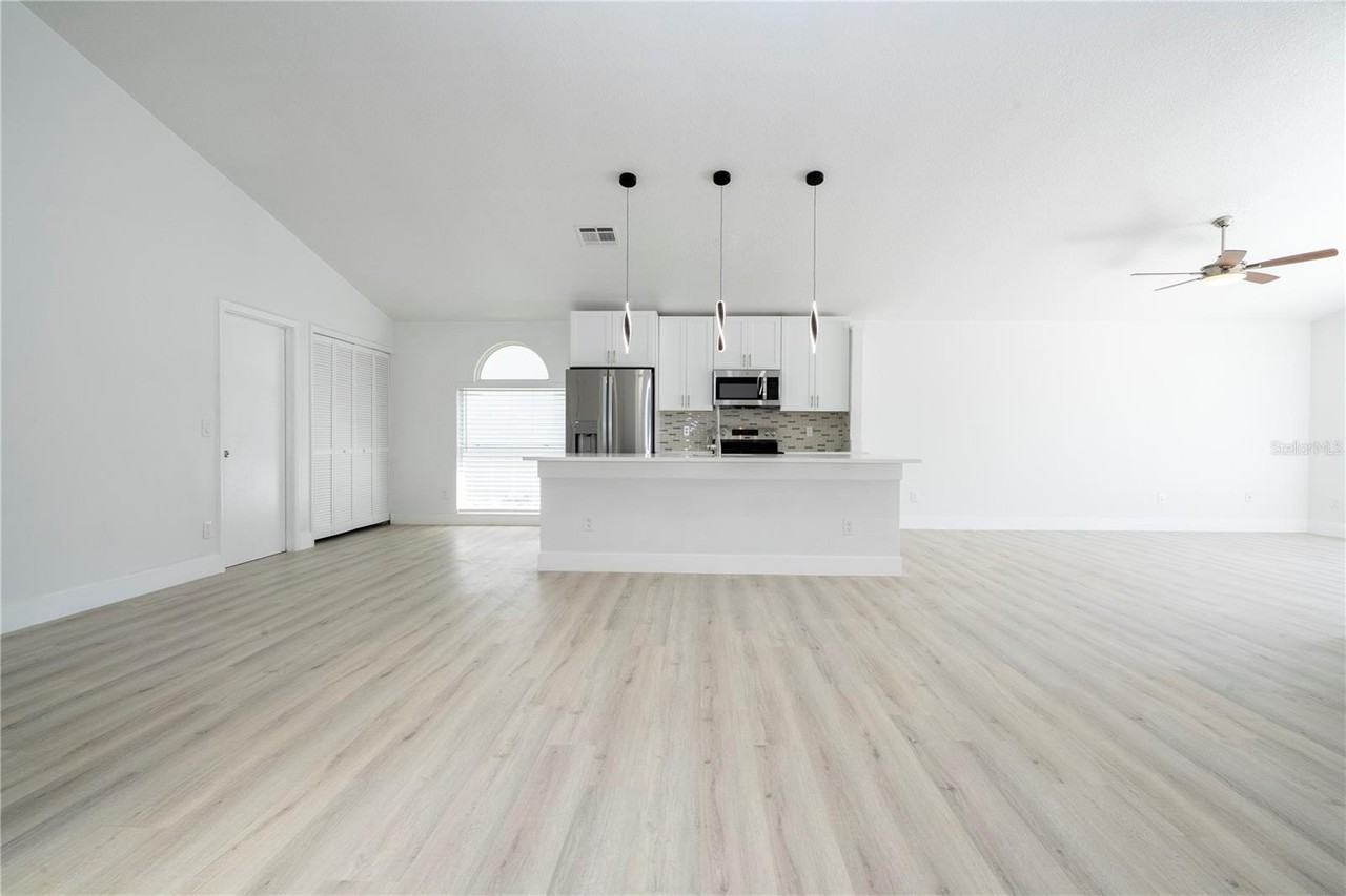 2218 Newt St #1 - Photo 3 of 10