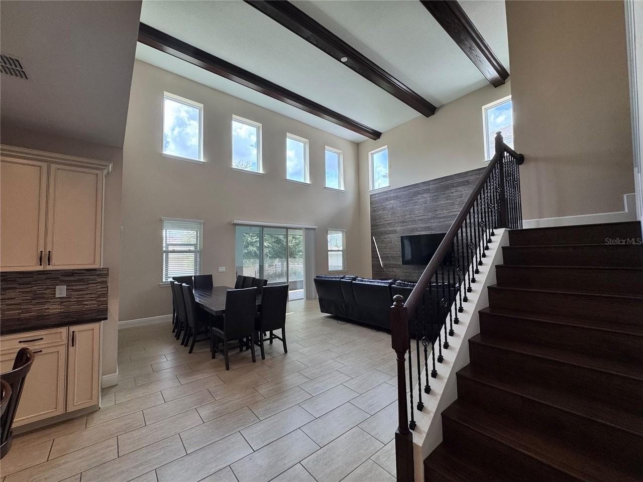 6366 Flat Lemon Dr - Photo 6 of 34