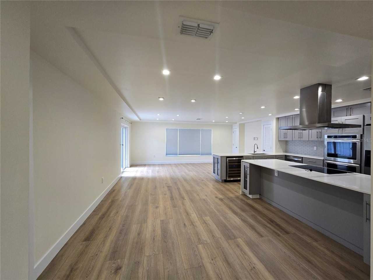 1956 Japonica Rd - Photo 3 of 15