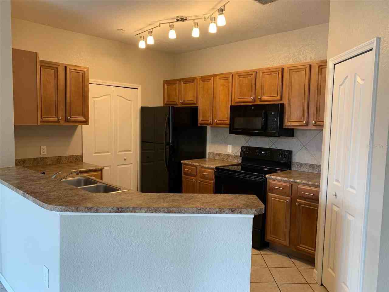 6159 Metrowest Blvd #205 - Photo 3 of 12
