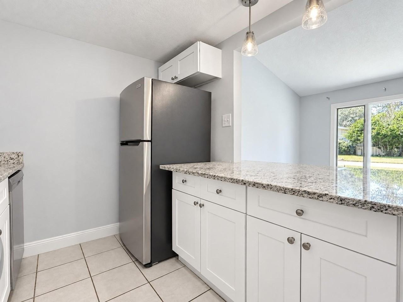 23 Country Club Dr #B - Photo 6 of 16