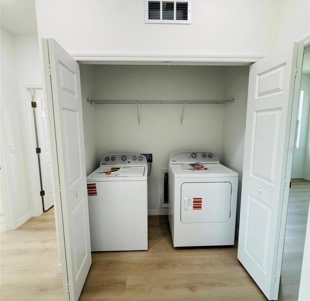 646 Desmoines Ct - Photo 6 of 16