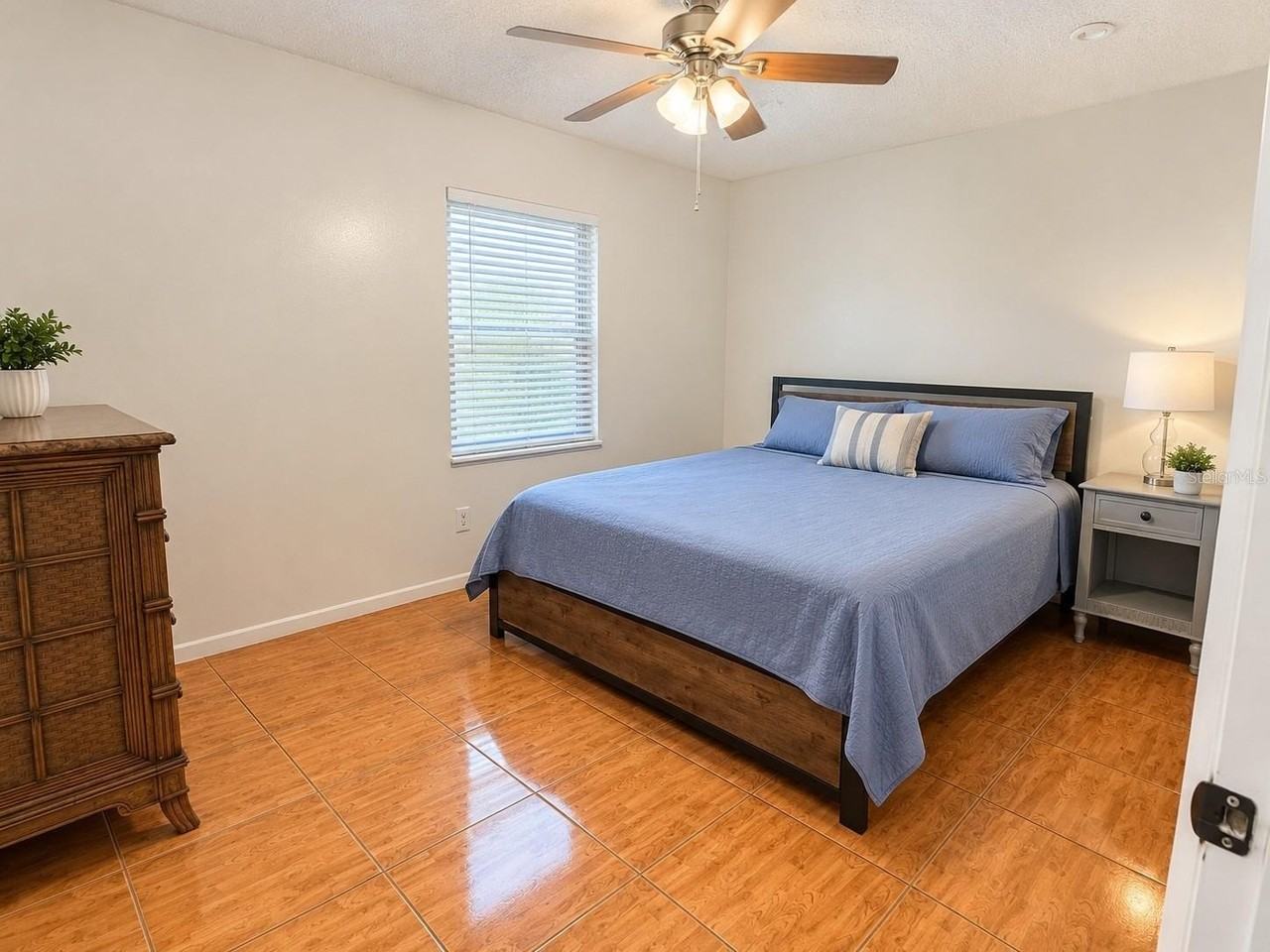 773 E Birchwood Cir - Photo 4 of 8