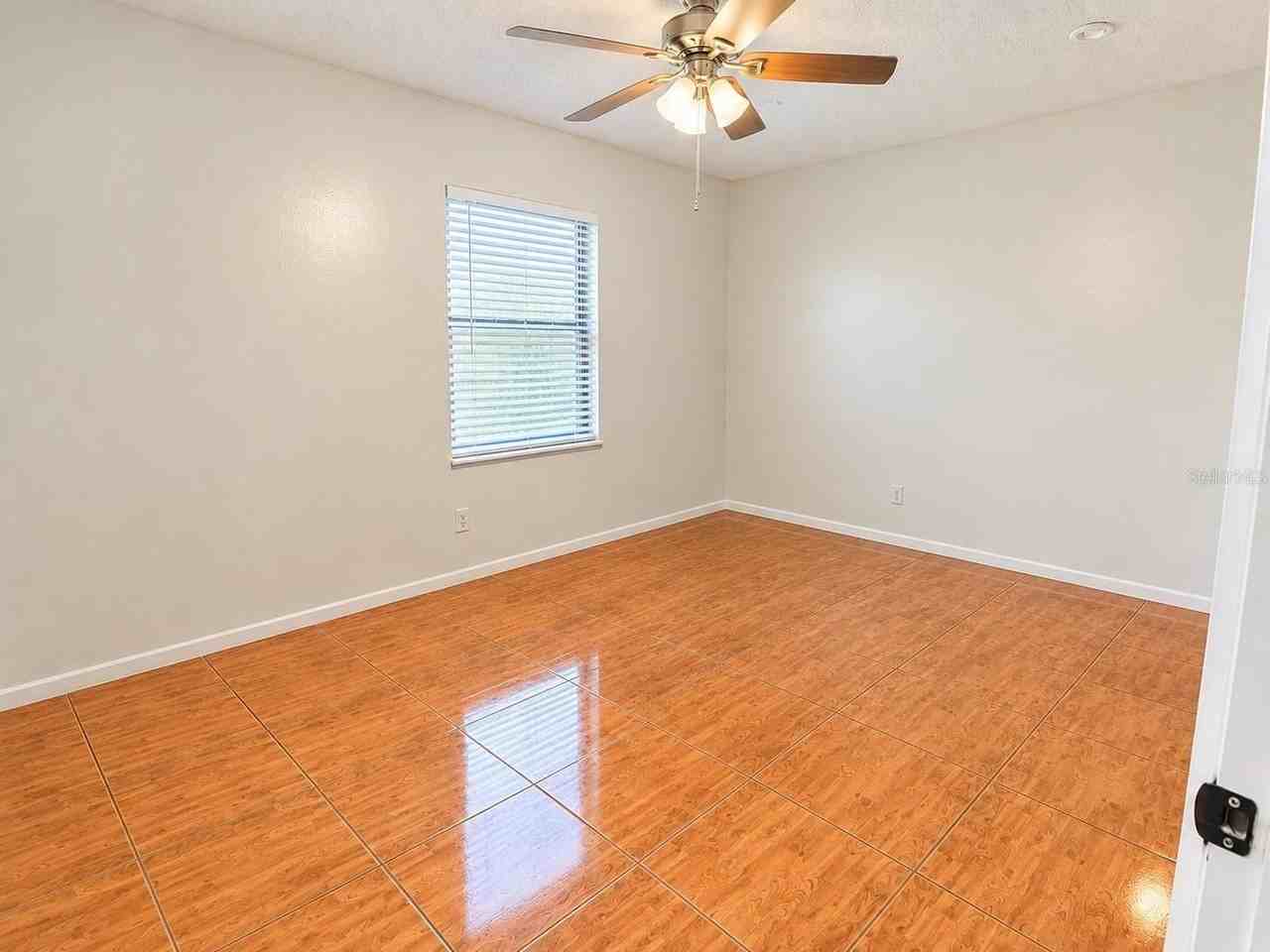 773 E Birchwood Cir - Photo 5 of 8