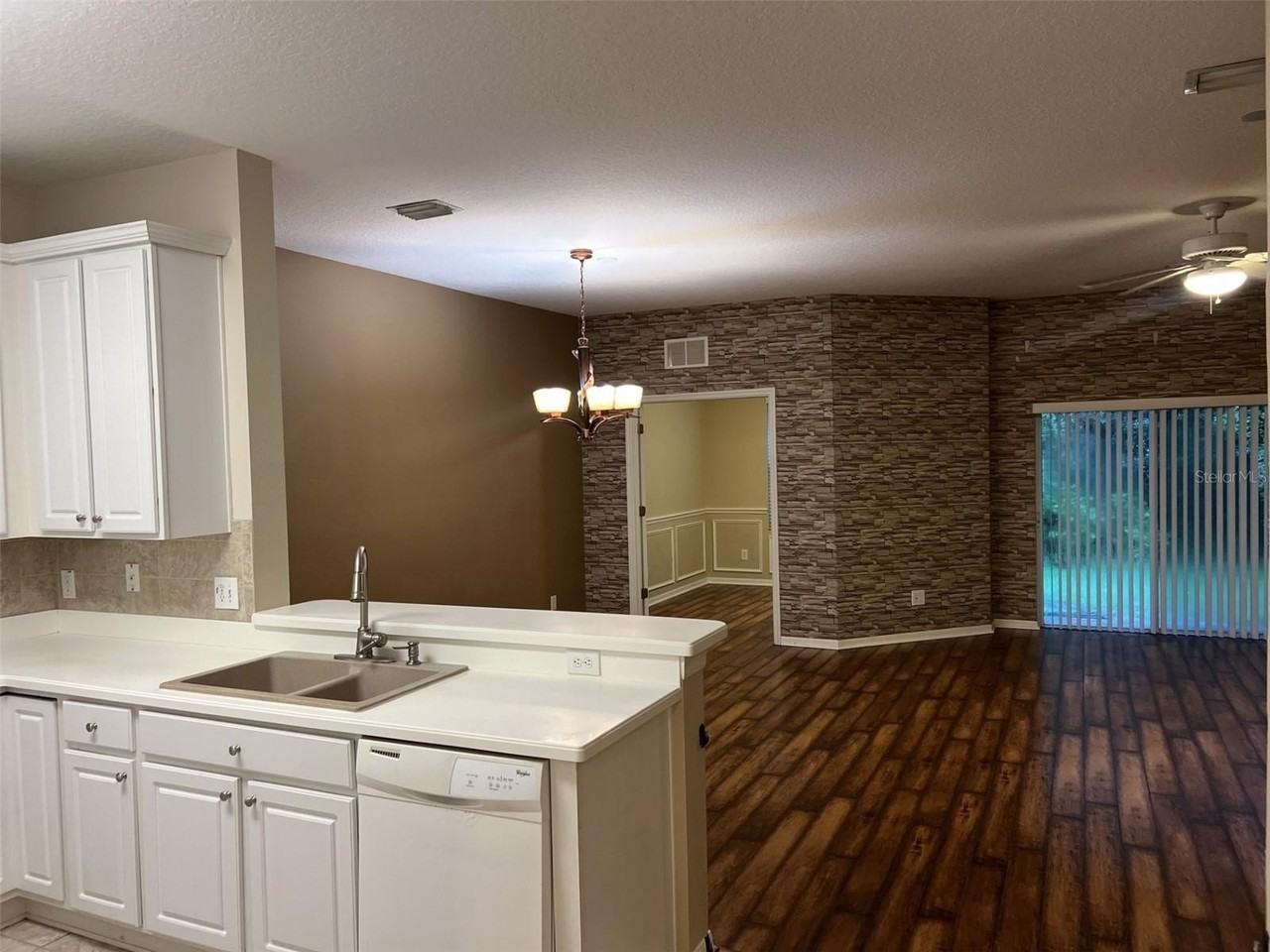 17451 Hugh Ln - Photo 3 of 17