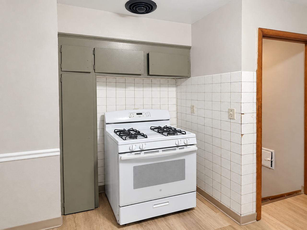 16705 Hillsboro Rd #1 - Photo 7 of 12