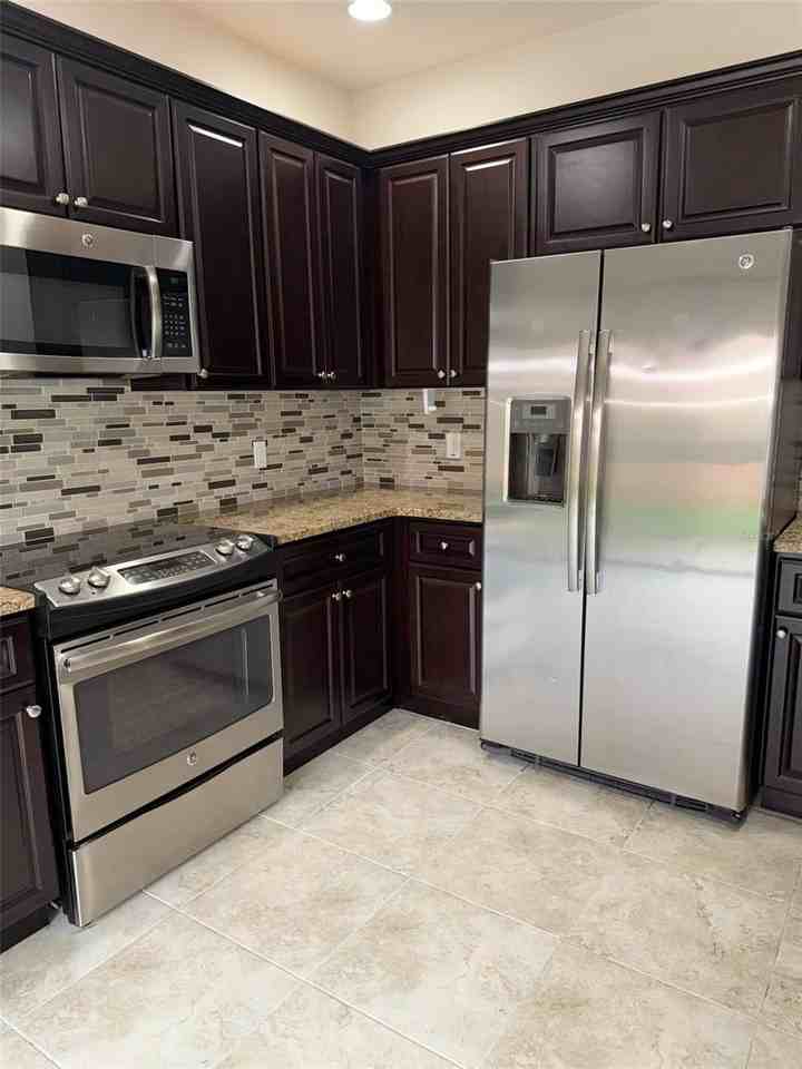 1737 Sommarie Way - Photo 6 of 23