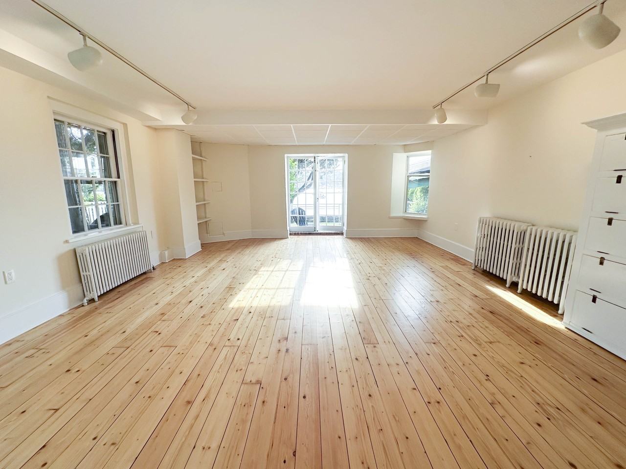 700 Steamboat Road - Photo 2 of 26