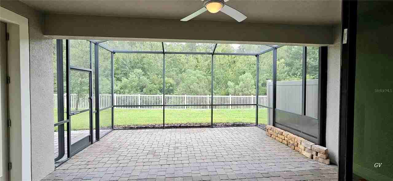 19379 Hawk Valley Dr - Photo 2 of 38