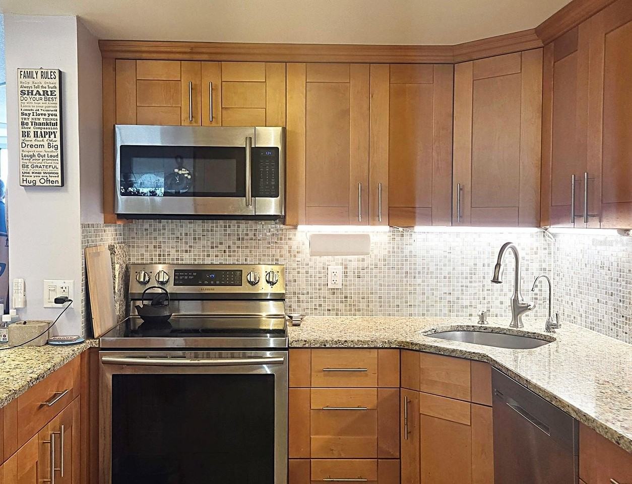 7100 Sunshine Skyway Ln S #503 - Photo 6 of 29
