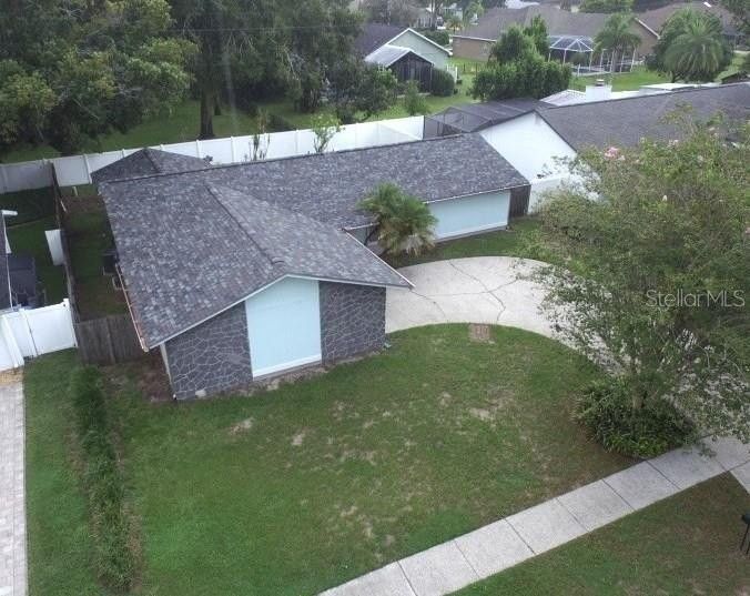 17839 Sunrise Dr - Photo 3 of 32