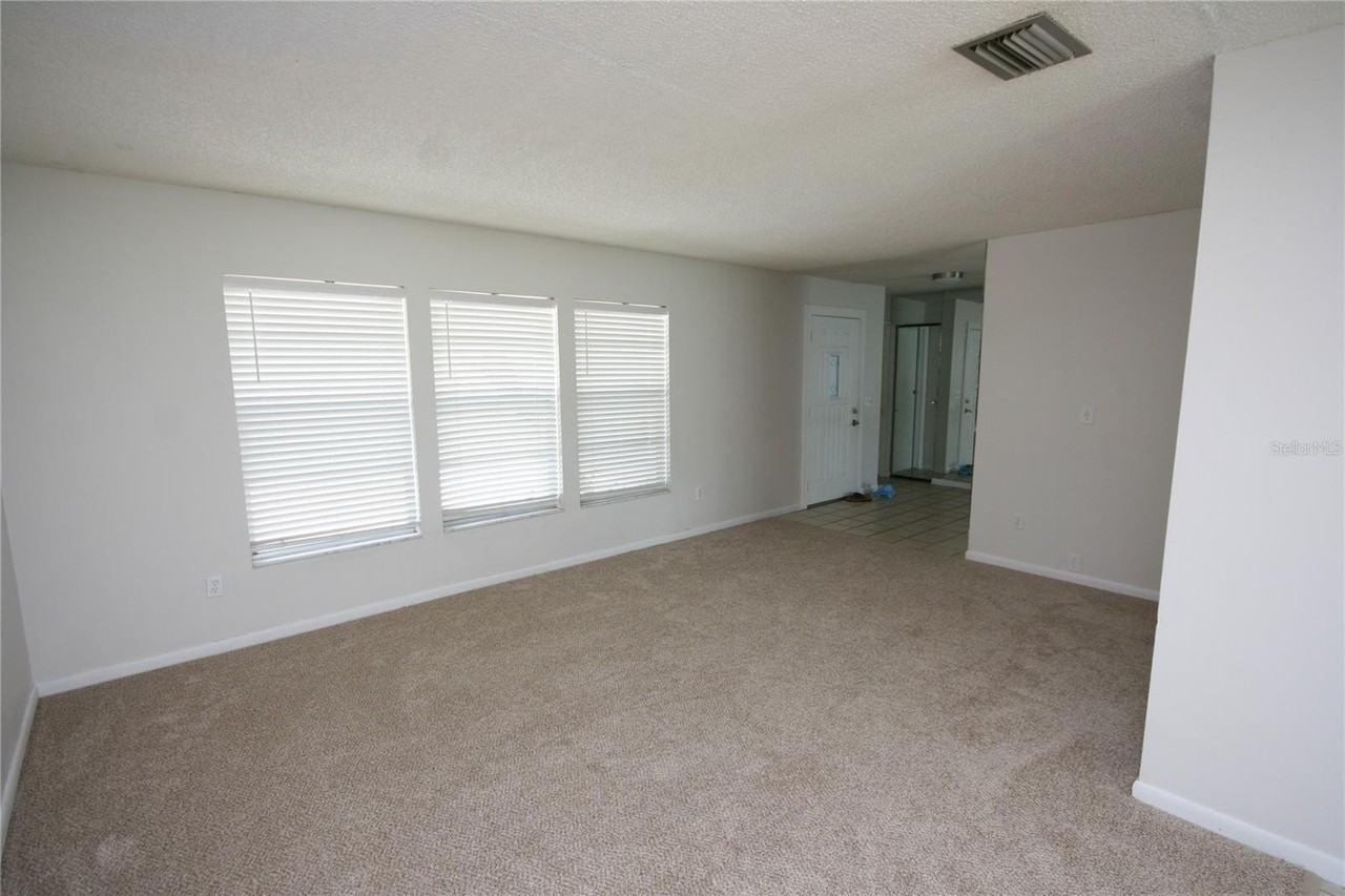 17839 Sunrise Dr - Photo 5 of 32