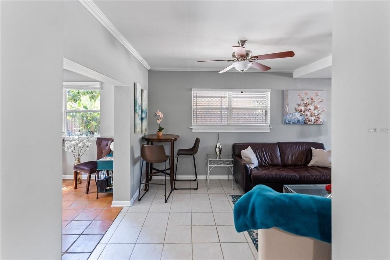 3005 W Helen Ave - Photo 5 of 43