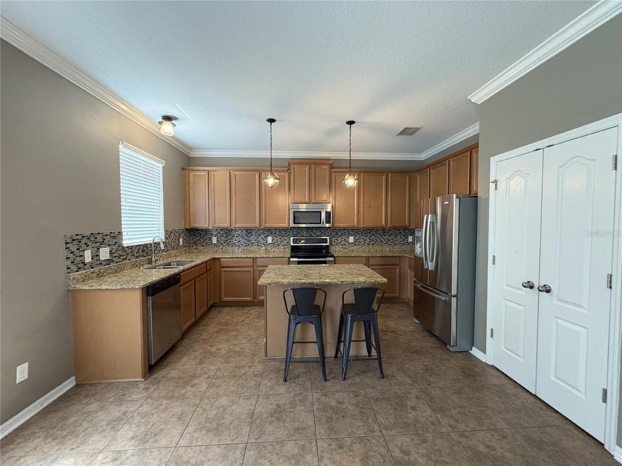 5822 Tulip Flower Dr - Photo 3 of 39