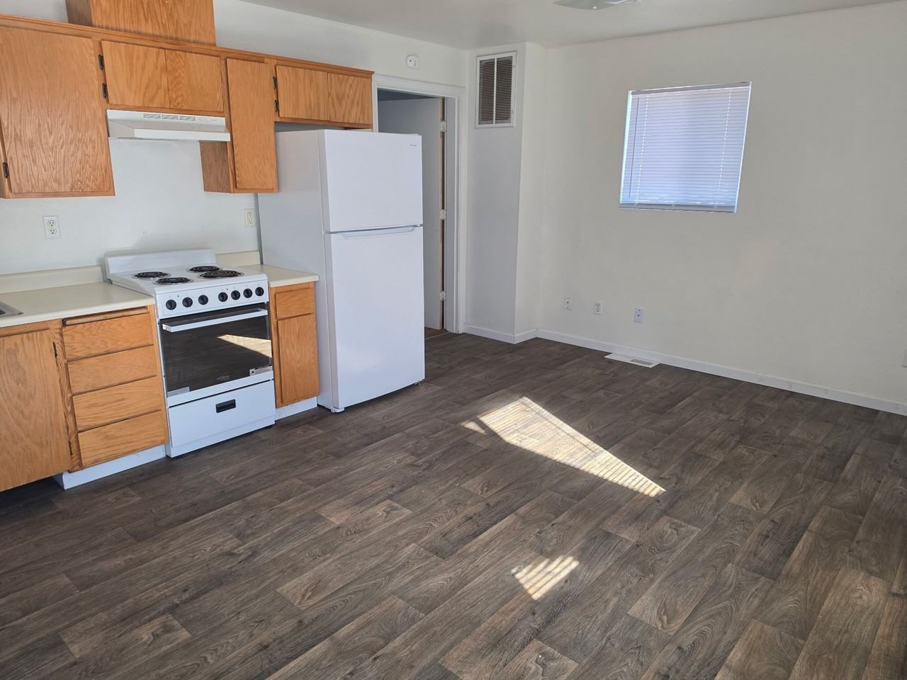 248 South Street - Photo 2 of 5