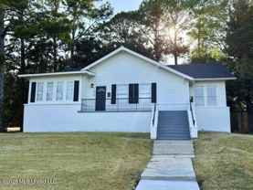 1605 Peachtree St - Photo 1 of 1