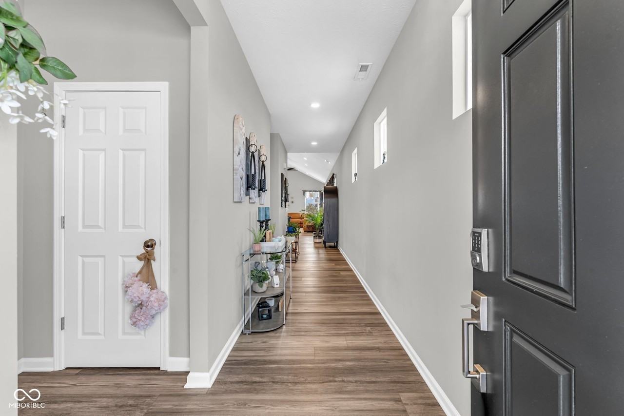 2339 William Garrett Way - Photo 6 of 27