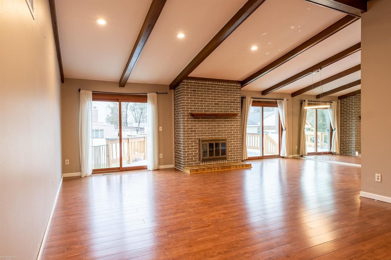 12113 Volpe Dr - Photo 4 of 25