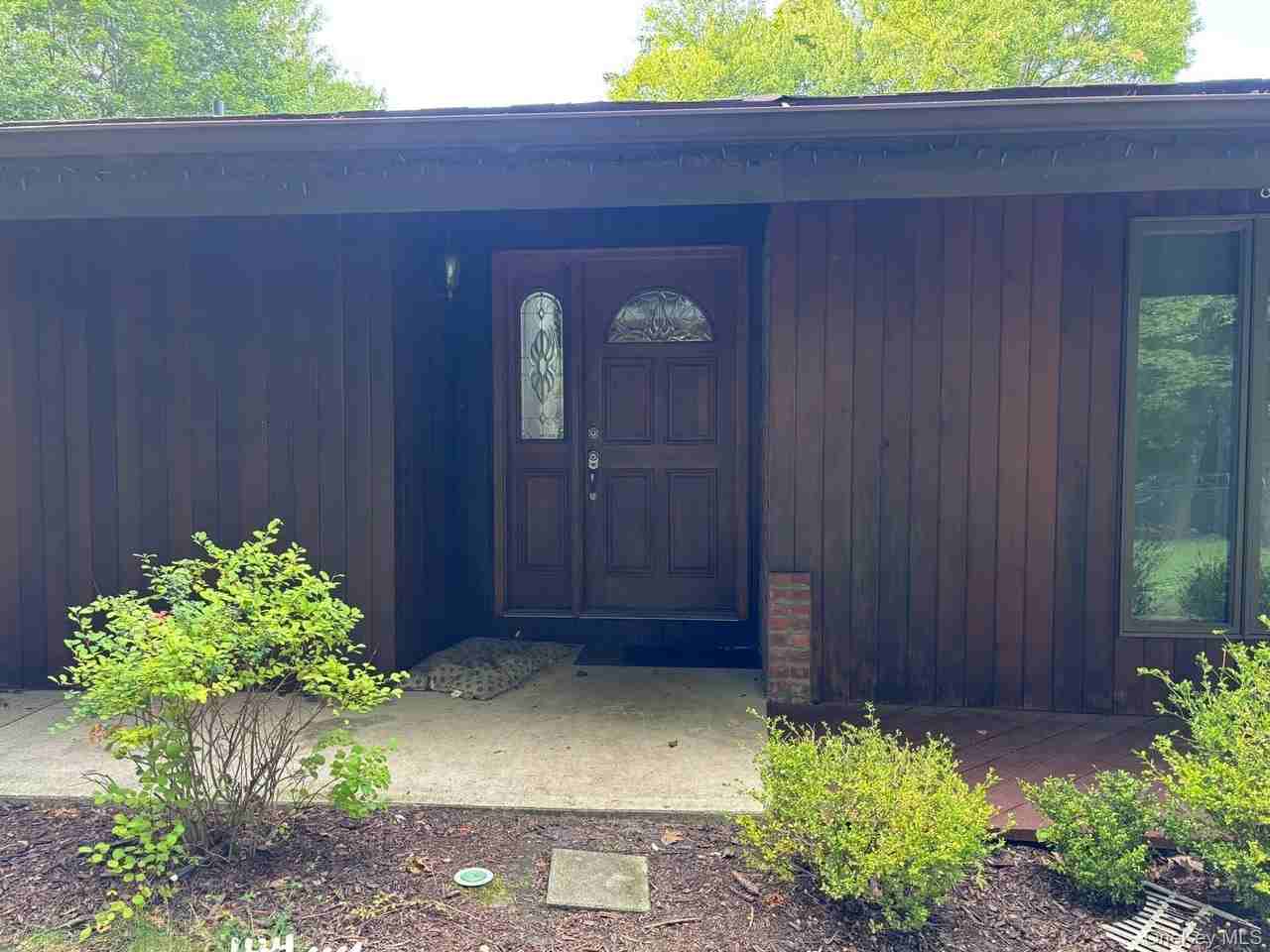 43 Tephanic Ave - Photo 3 of 15