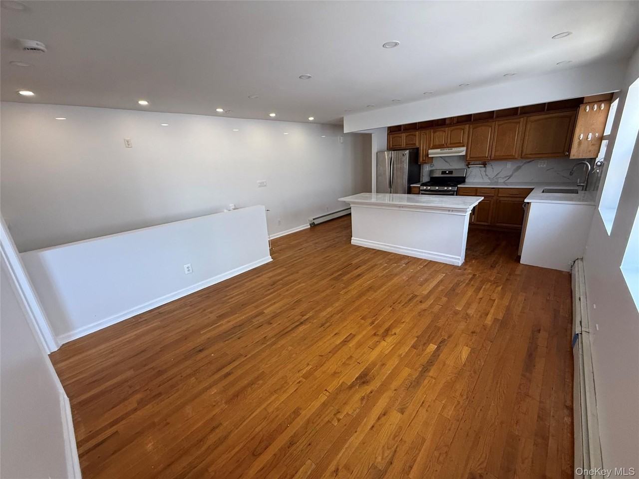 762 E 234th St #3 - Photo 6 of 14