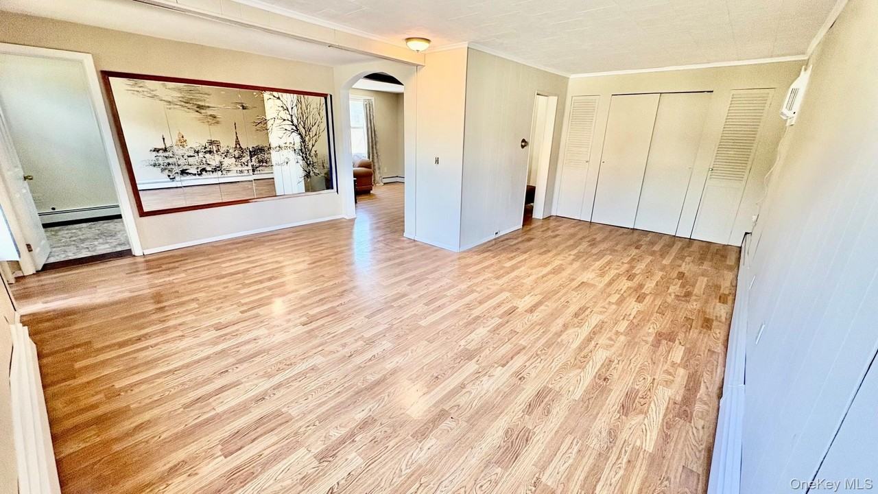 85 Spencer Ave - Photo 3 of 17
