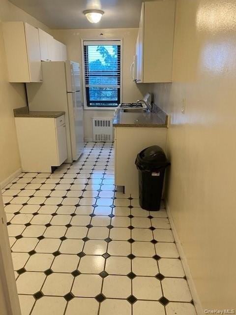 411 Bronx River Rd #6K - Photo 5 of 15