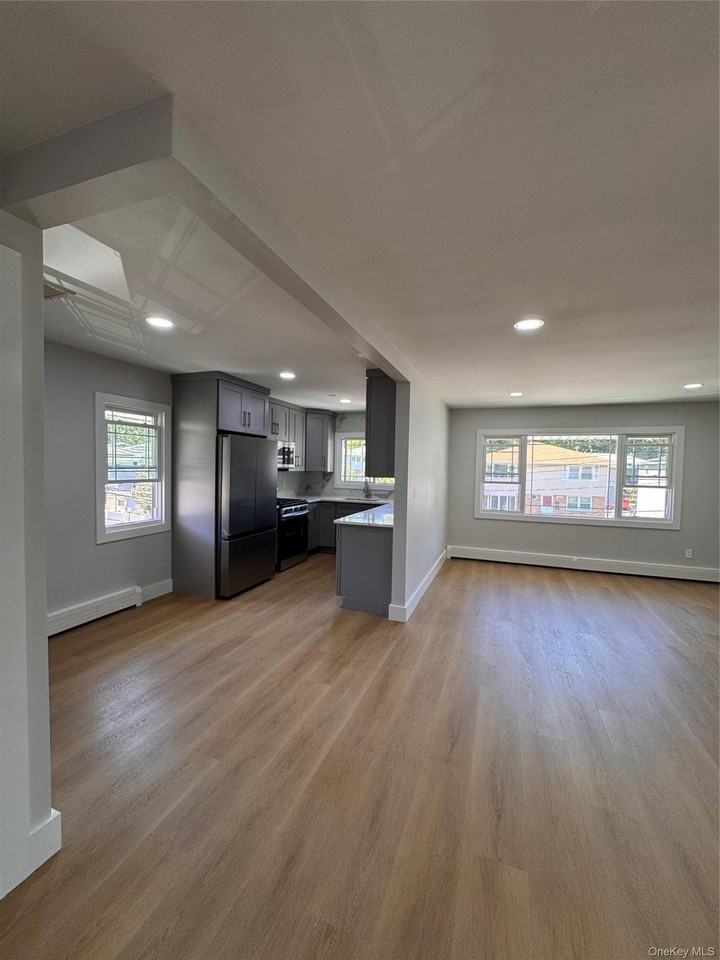 15 Valerie Dr #2 - Photo 3 of 14
