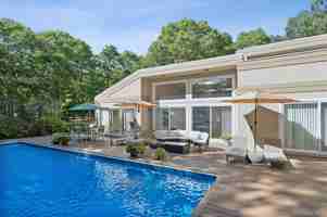 featured image of 14 Woodland Ln