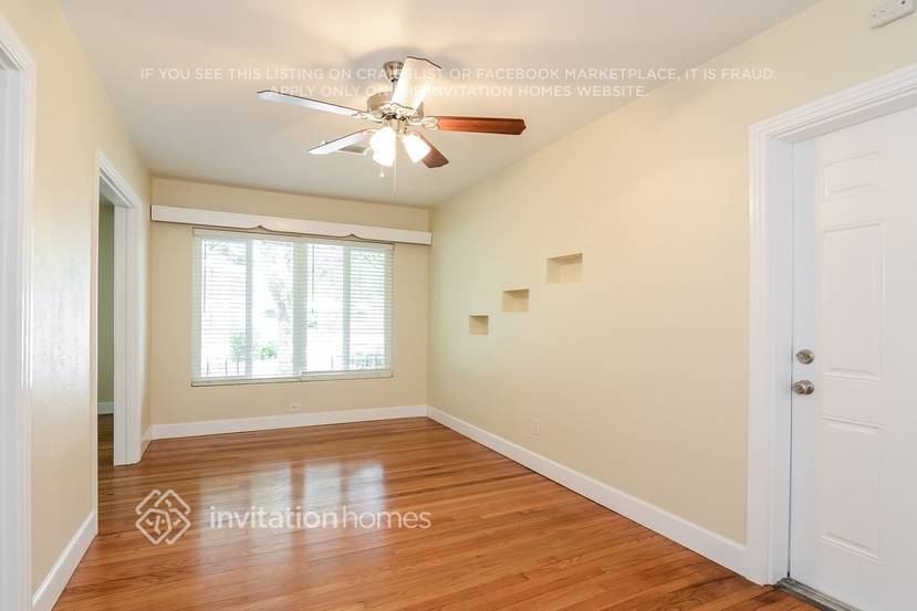 621 S Keystone Ave - Photo 4 of 17