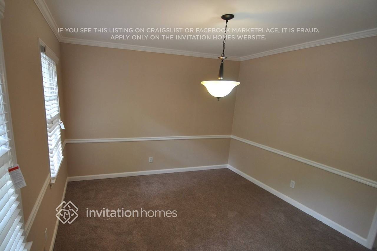 1609 Arden Dr Sw - Photo 3 of 15