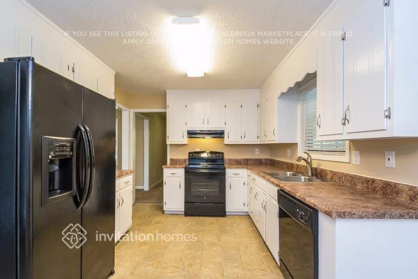 2732 Shetland Ln Nw - Photo 4 of 13