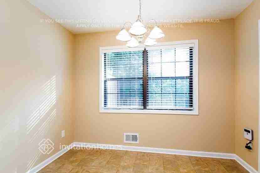 2732 Shetland Ln Nw - Photo 5 of 13