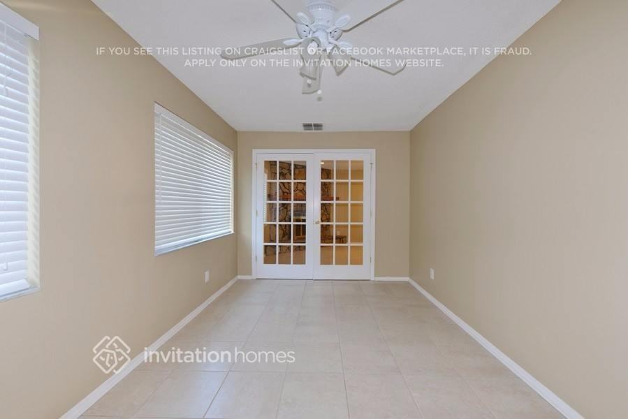 488 Macleod Ter - Photo 3 of 16