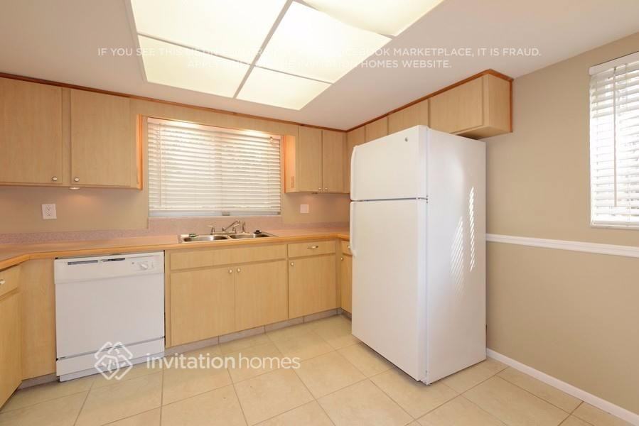 488 Macleod Ter - Photo 6 of 16