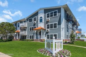featured image of 309 4th Ave #204