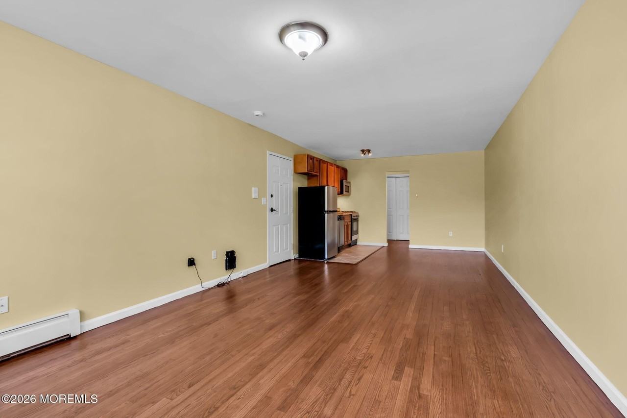 309 4th Ave #204 - Photo 6 of 41