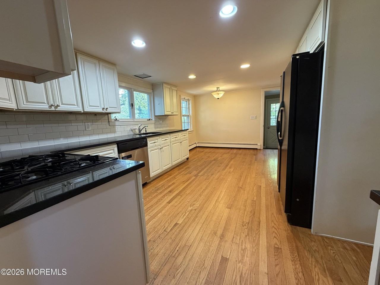 169 Kings Hwy - Photo 4 of 6