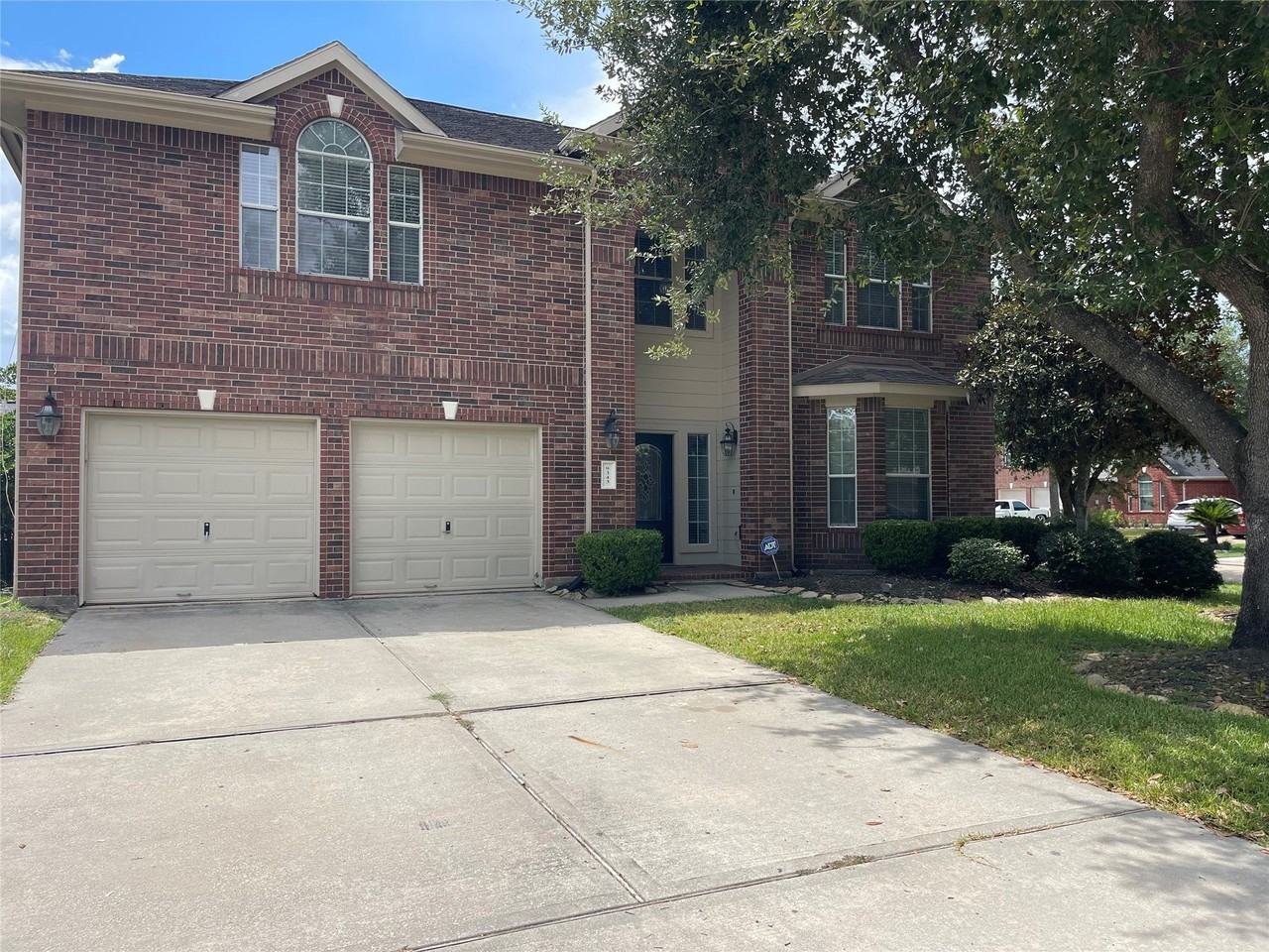 9343 Buffalo Bend Ln - Photo 2 of 35