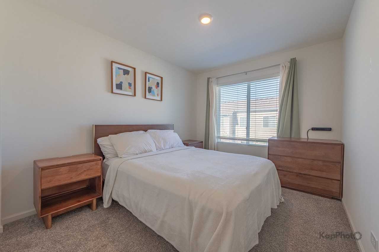 2543 Bella Dr - Photo 5 of 29