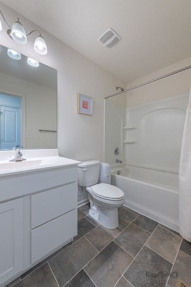 2543 Bella Dr - Photo 7 of 29