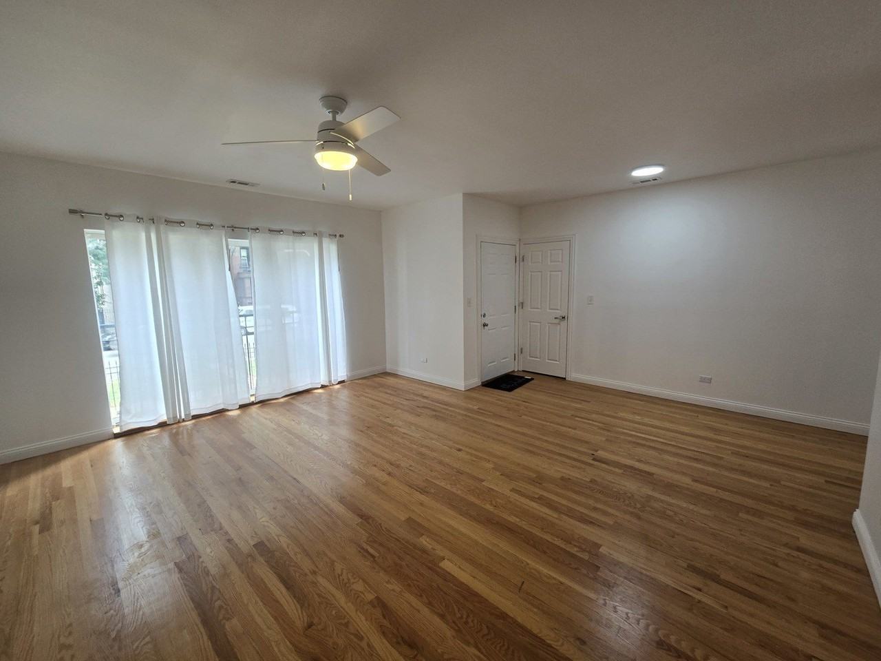 720 N Central Park Ave #1 - Photo 3 of 13