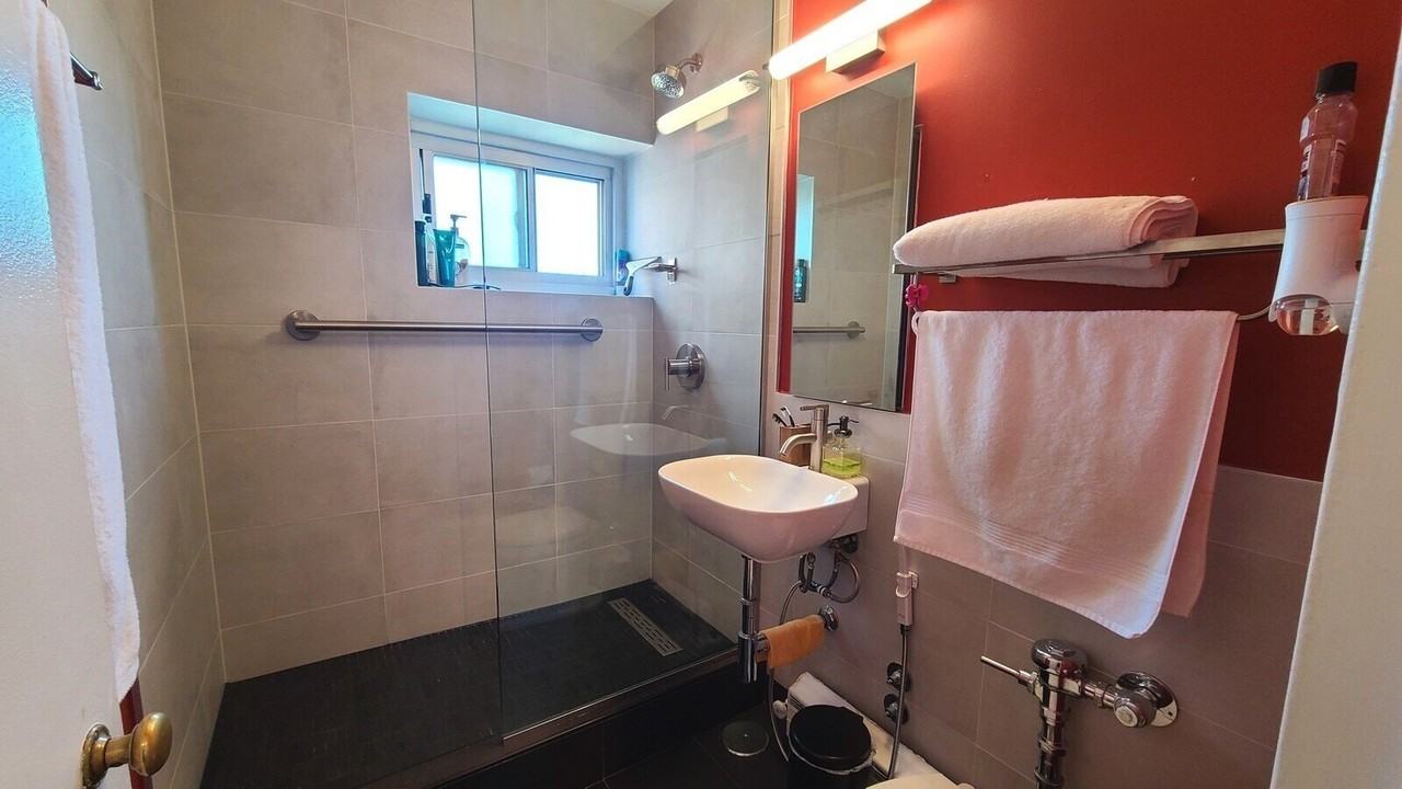 4980 N Marine Dr #1135 - Photo 7 of 16
