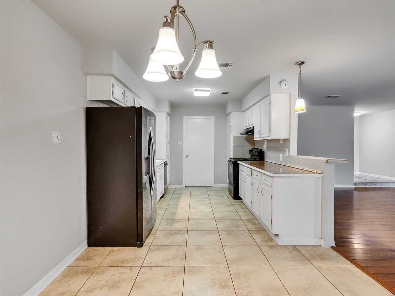 913 W Galveston St - Photo 7 of 24
