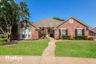 4605 Nw 161st St - Photo 1 of 1
