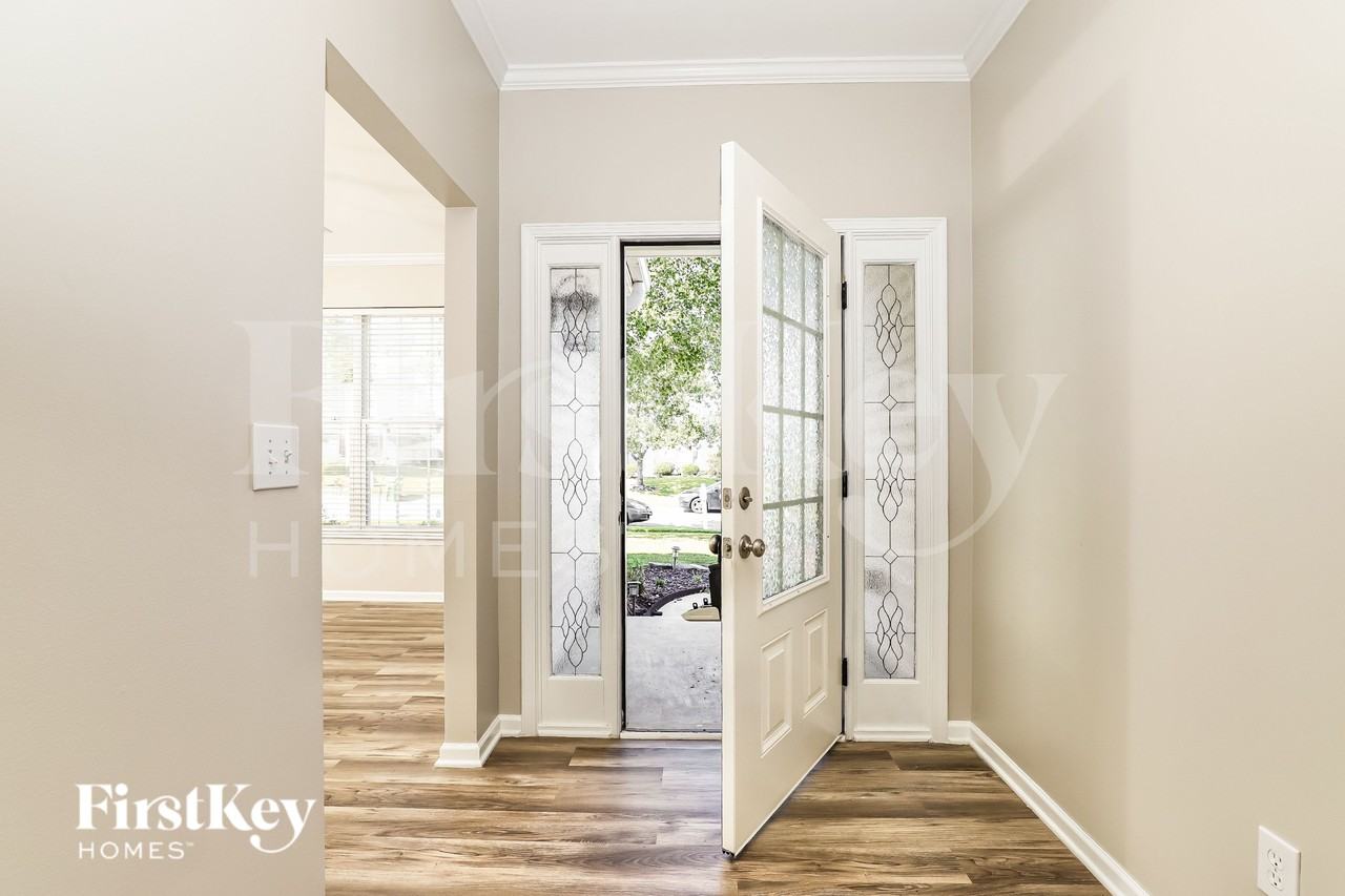 224 Brycewood Dr - Photo 3 of 19