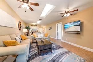 featured image of 560 9th Ave S