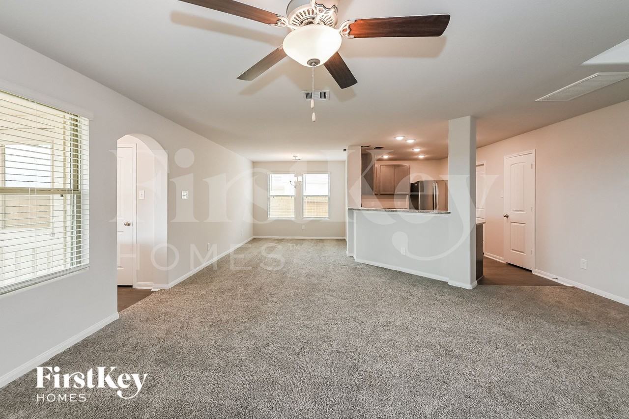 25594 Roy Rogers Rd - Photo 3 of 16