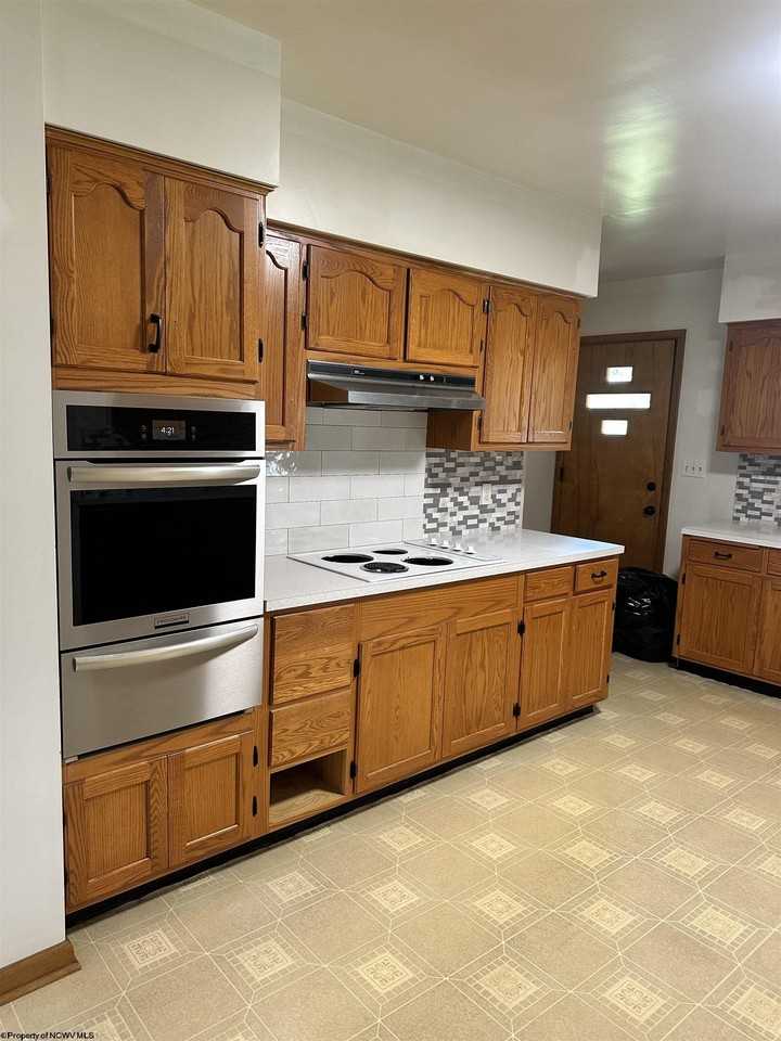 63 Smithfield St - Photo 2 of 2