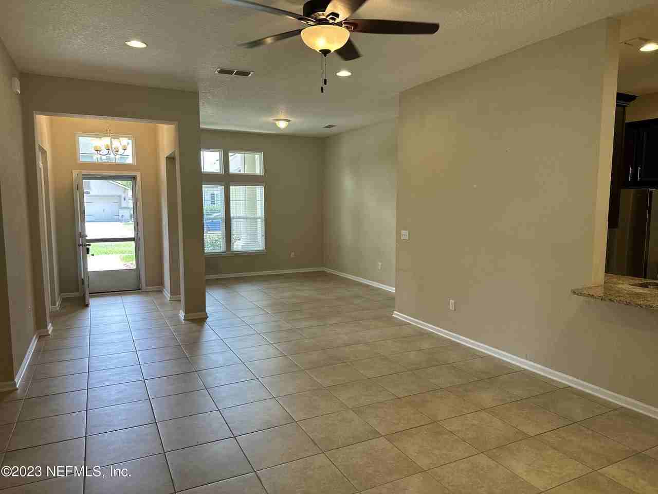 4135 Halifax Ln - Photo 3 of 16