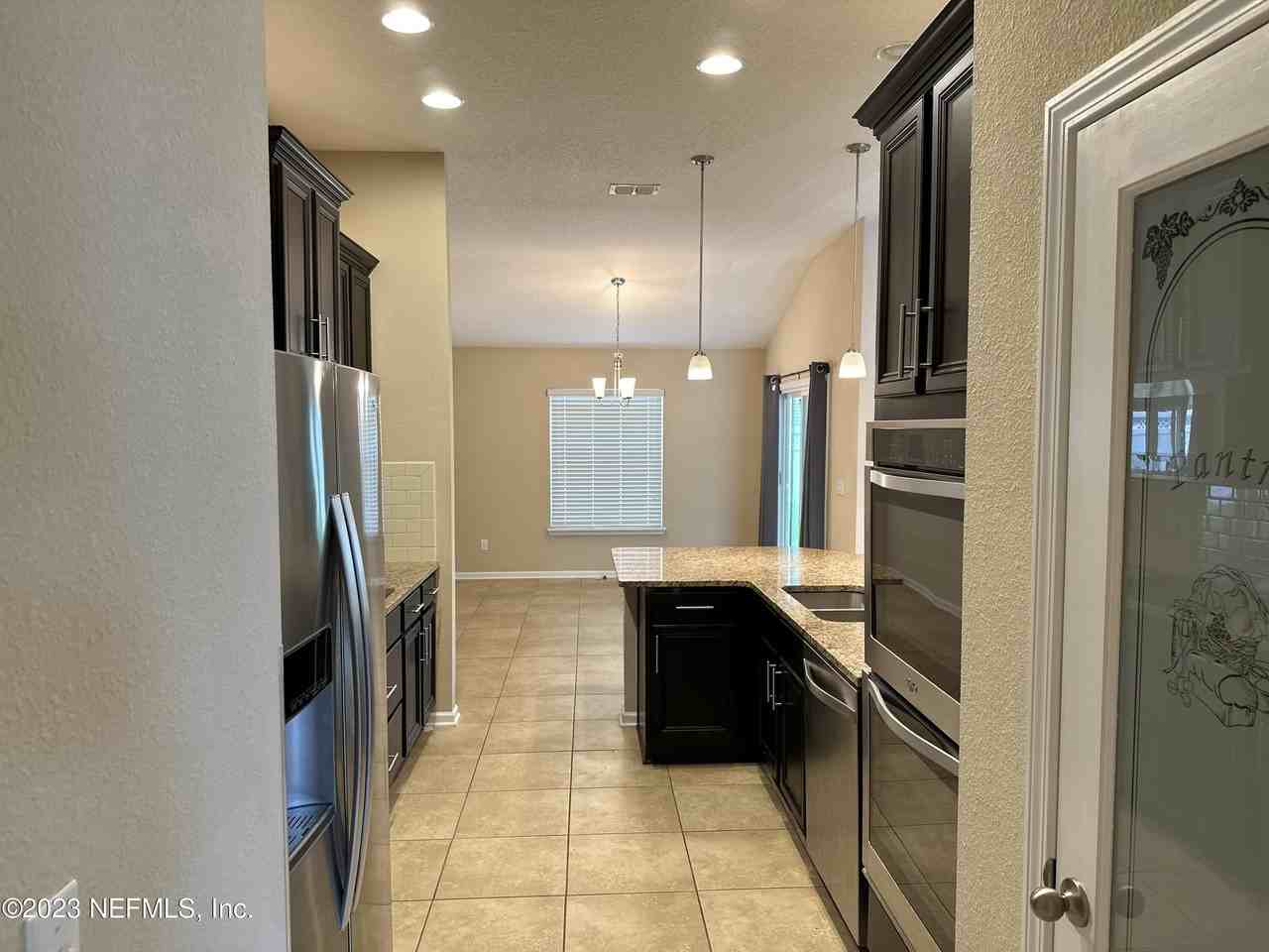 4135 Halifax Ln - Photo 5 of 16